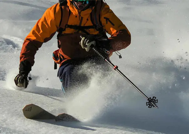 释放您的滑雪潜力：滑雪杖的力量